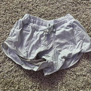 old style lululemon hotty hot shorts